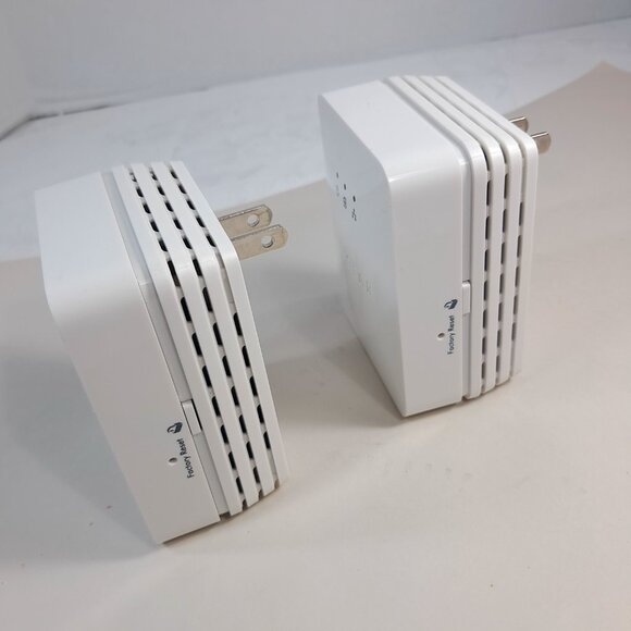 Netgear AV 200 Powerline Ethernet Network Adapter XAV2001 SET 2 AV200 - Picture 3 of 6